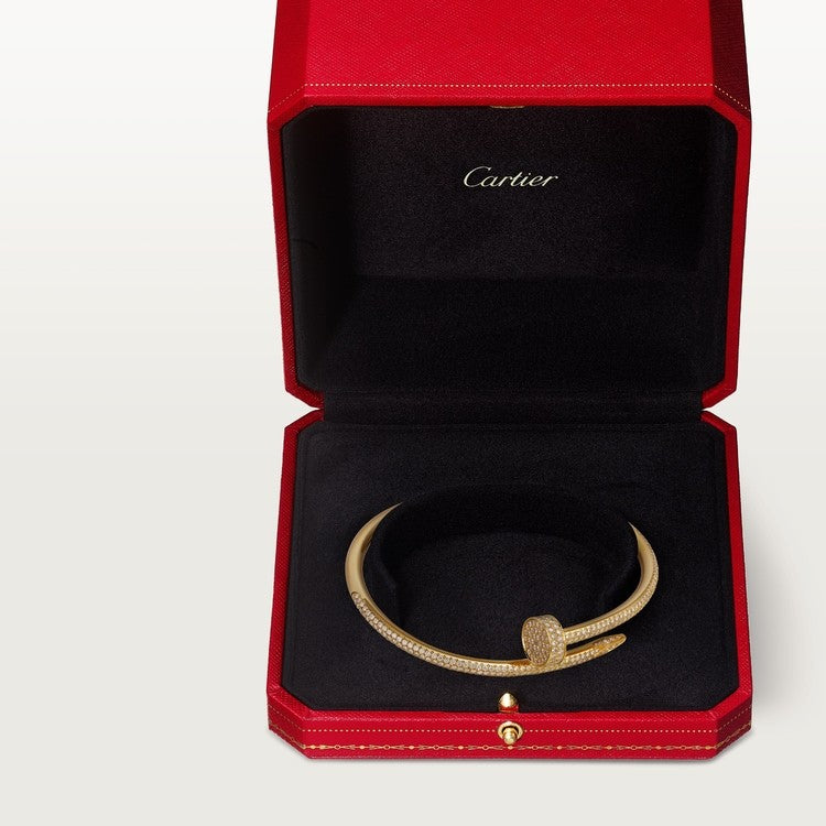 BRACELET CARTIER JUSTE UN CLOU MODÉLE CLASSIQUE SEMI PAVÉ GOLD
