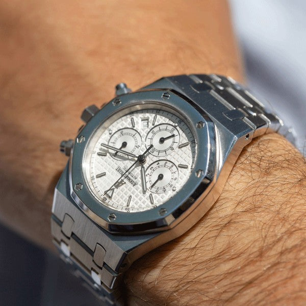 AP ROYAL OAK 3B GREY AND WHITE