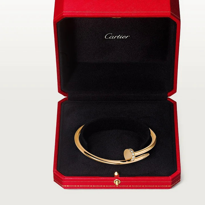 Ensemble de la collection « Juste un Clou » – bracelet et bague en diamants, style classique
