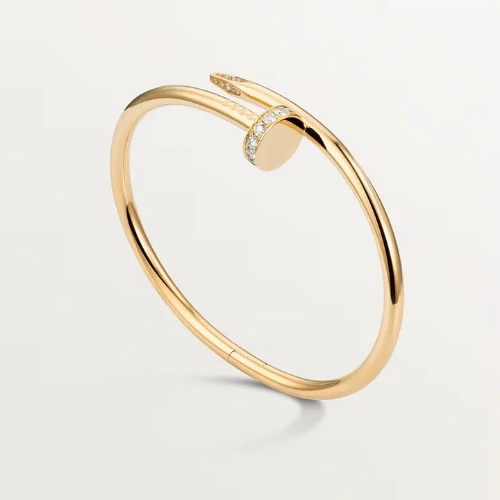 Ensemble de la collection « Juste un Clou » – bracelet et bague en diamants, style classique