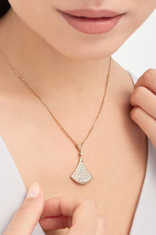 COLLIER BVLGARI DIVAS DREAM DIAMANTS ROSE GOLD