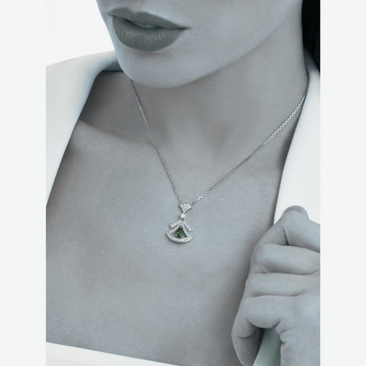 COLLIER BVLGARI DIVAS DREAM ROSE EYE DIAMOND WHITE GOLD