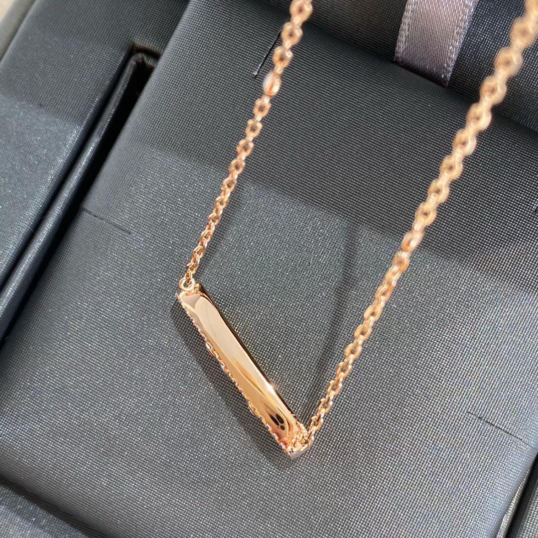 COLLIER MOVE PAVE