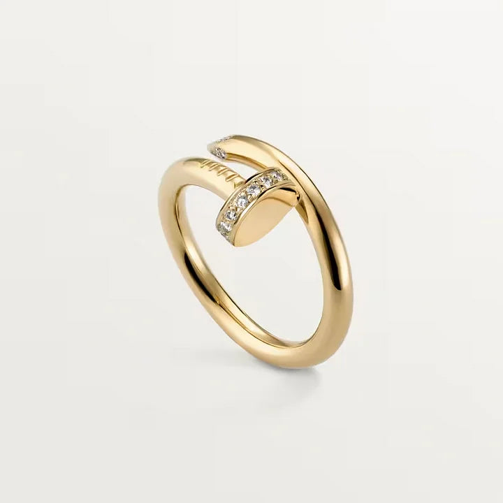 Ensemble de la collection « Juste un Clou » – bracelet et bague en diamants, style classique