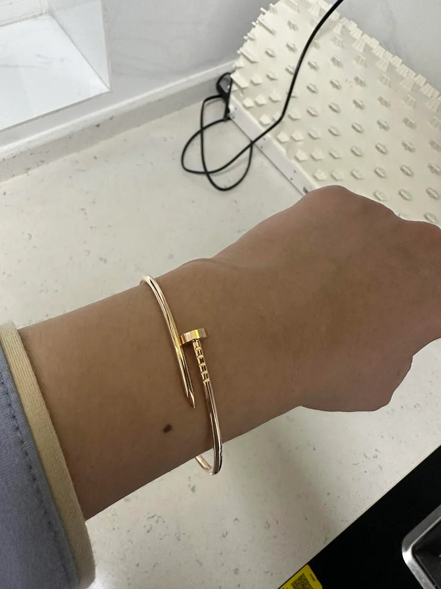 Ensemble de la collection « Juste un Clou » – bracelet et bague, petit modèle