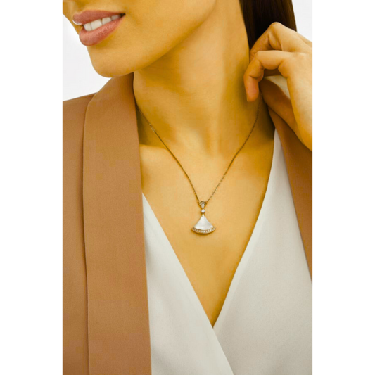 COLLIER BVLGARI DIVAS DREAM NACRE DIAMOND GOLD