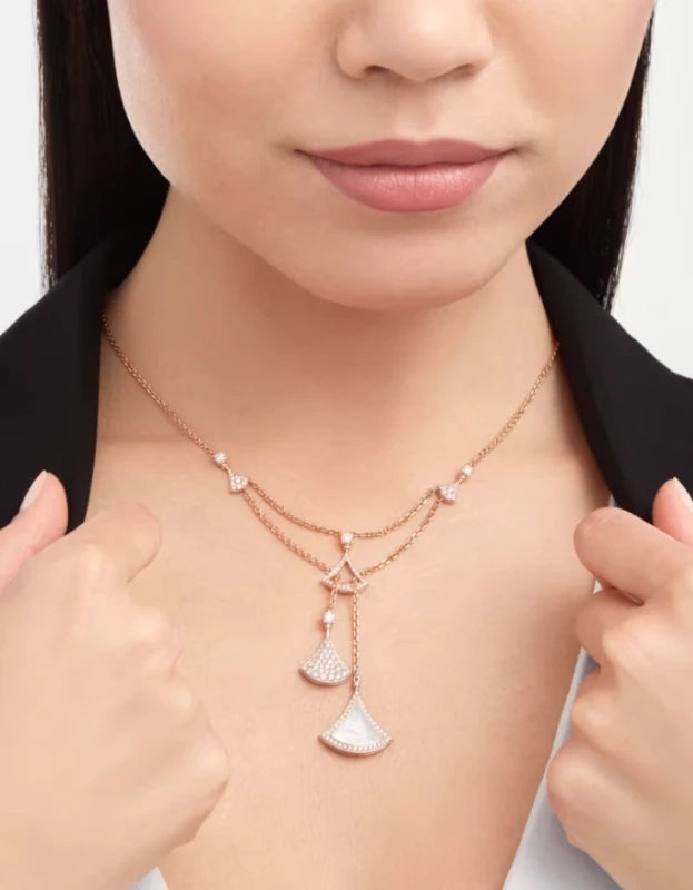 COLLIER DIVAS DREAM