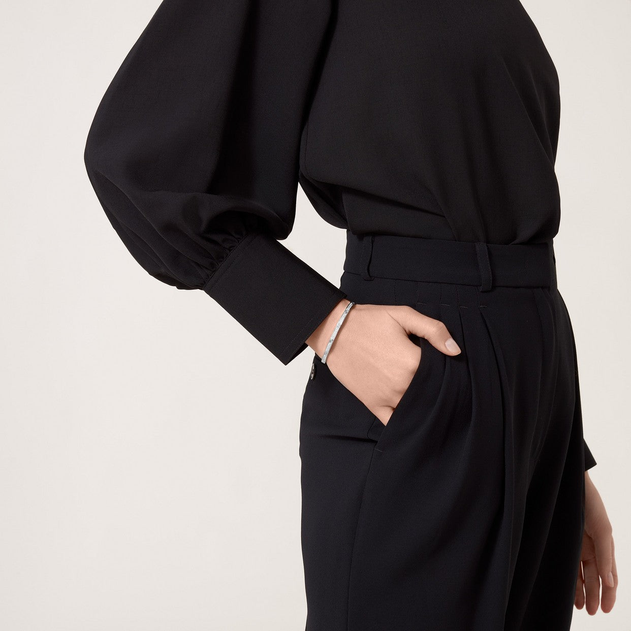 BRACELET CARTIER LOVE PETIT MODÉLE CLASSIQUE PAVÉ WHITE GOLD