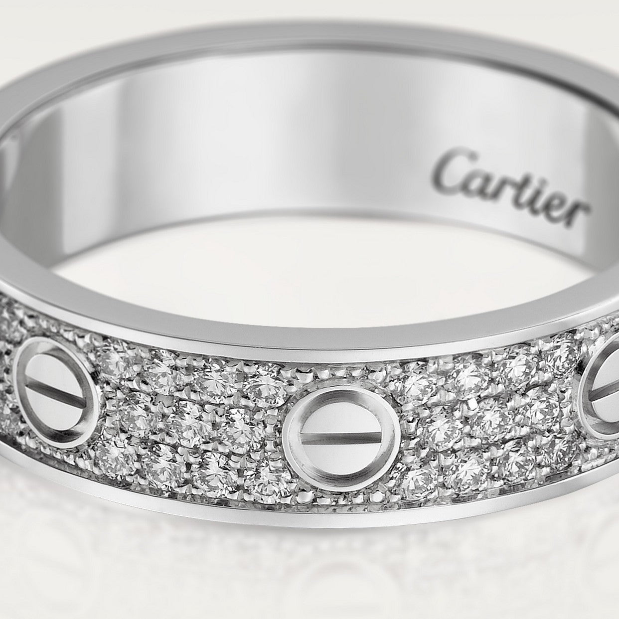 BAGUE CARTIER LOVE PAVÉE WHITE GOLD